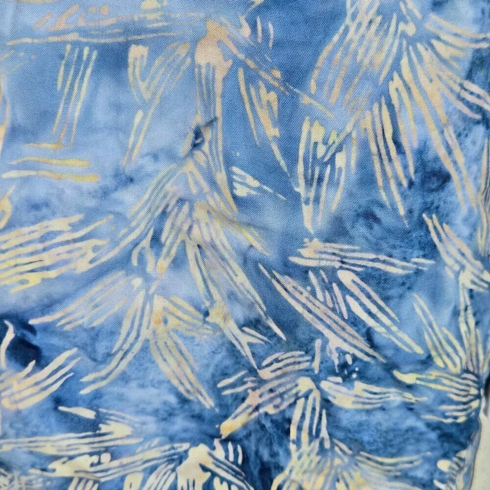 Island Batik Blue and Cream Batik Oblong Scarf Fringed Ends Hand Dyed NWT